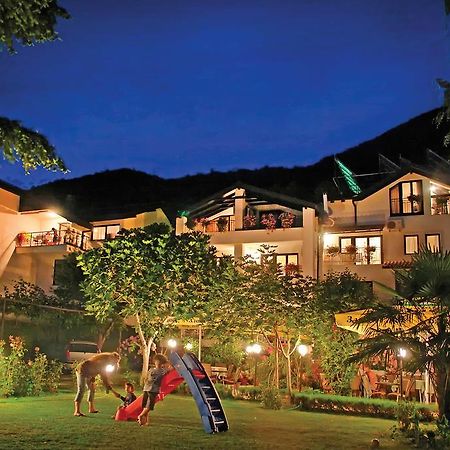Villa Klia Lagadin Exteriör bild