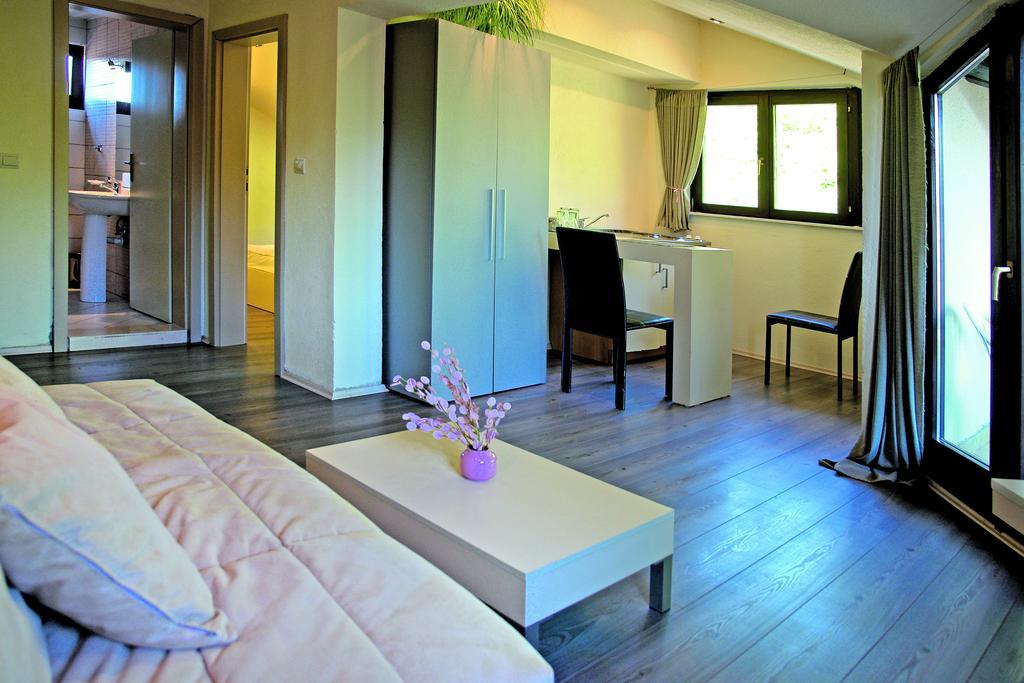Villa Klia Lagadin Rum bild